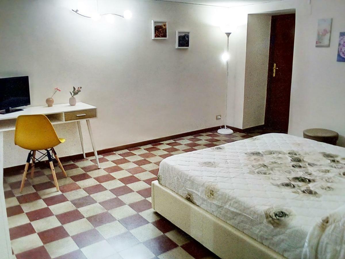 Casa Manzoni Apartment คาตาเนีย ภายนอก รูปภาพ