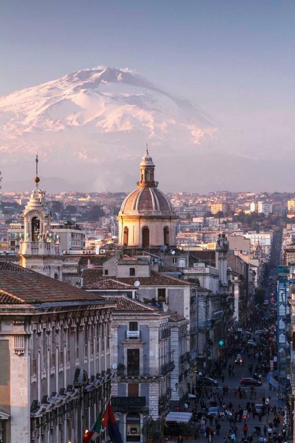 Casa Manzoni Apartment คาตาเนีย ภายนอก รูปภาพ
